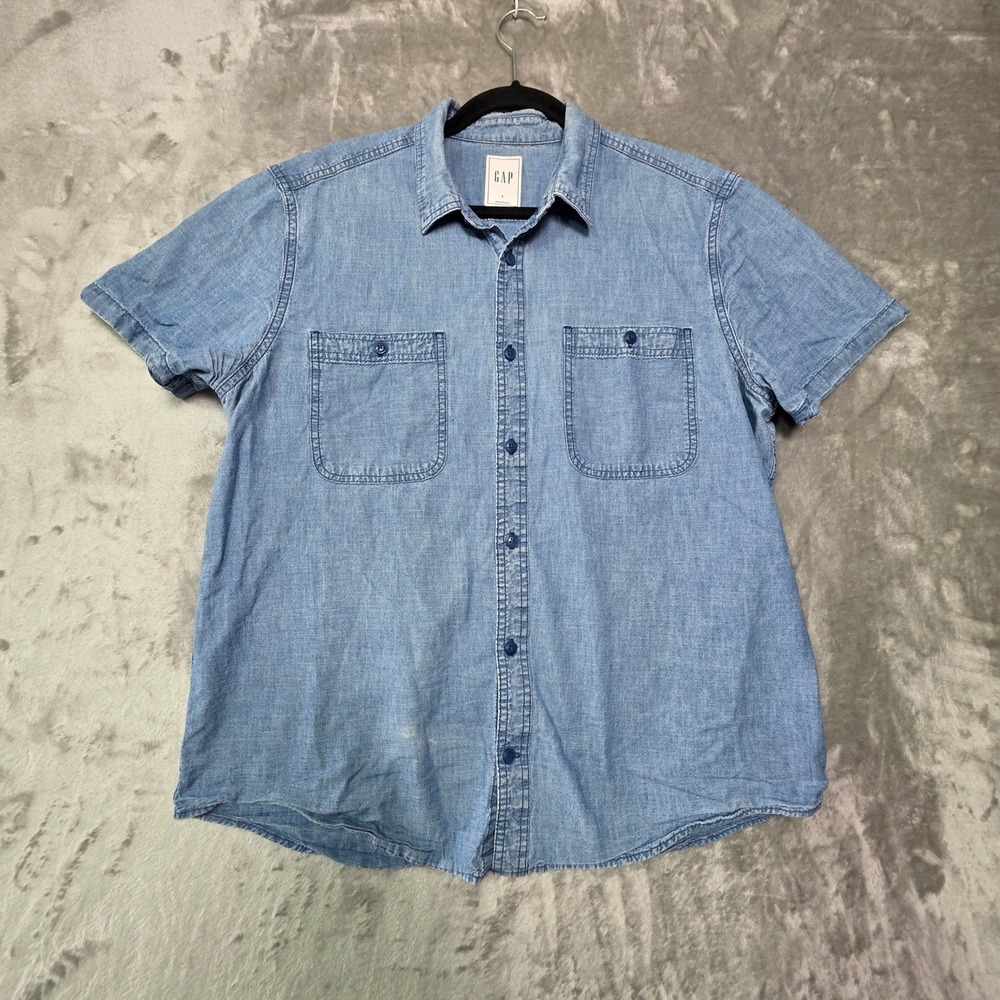 Gap Mens Large Light Wash Chambray Short Sleeve Button Down Denim Shirt Pocket